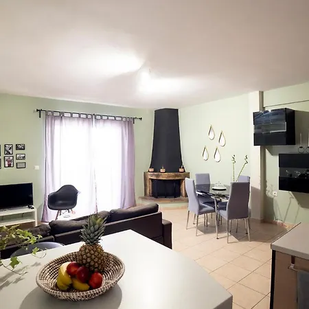 Cozy St John Apartment *